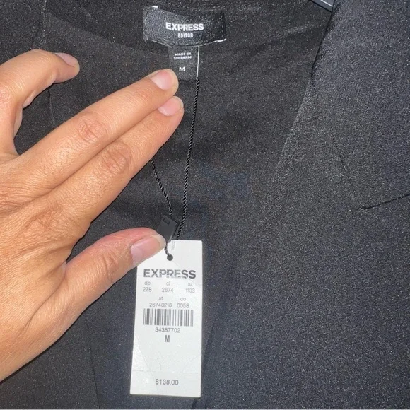 NWT Express editor black blazer - Picture 4 of 5